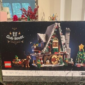 LEGO Elf Club House Set, number 10275
